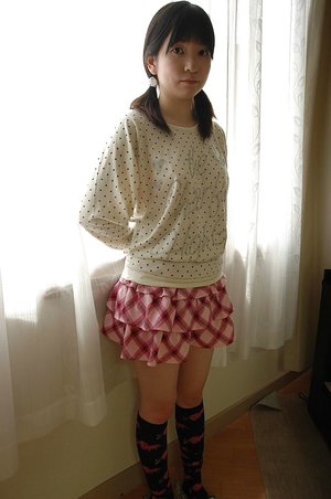 18 year old girl Hailey Little takes off yoga attire to stand naked